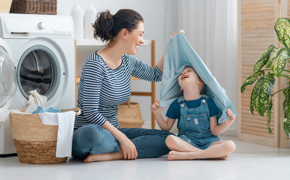 レノアクエン酸in超消臭を使って洗濯したタオルや衣類の肌ざわりと香り、消臭力を楽しむ親子
